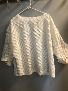 By JJ White Checkered Textured Womens Blouse Size L 3/4 Sleeve, Pull Over